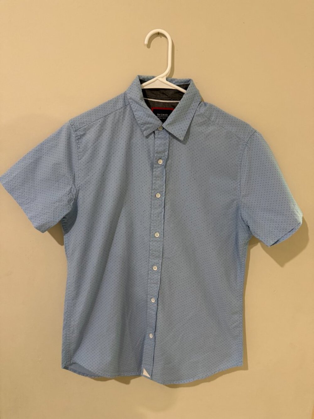 Six Lincoln New York Men's Short Sleeve Button Up Shirt Light Blue Micro Pattern
